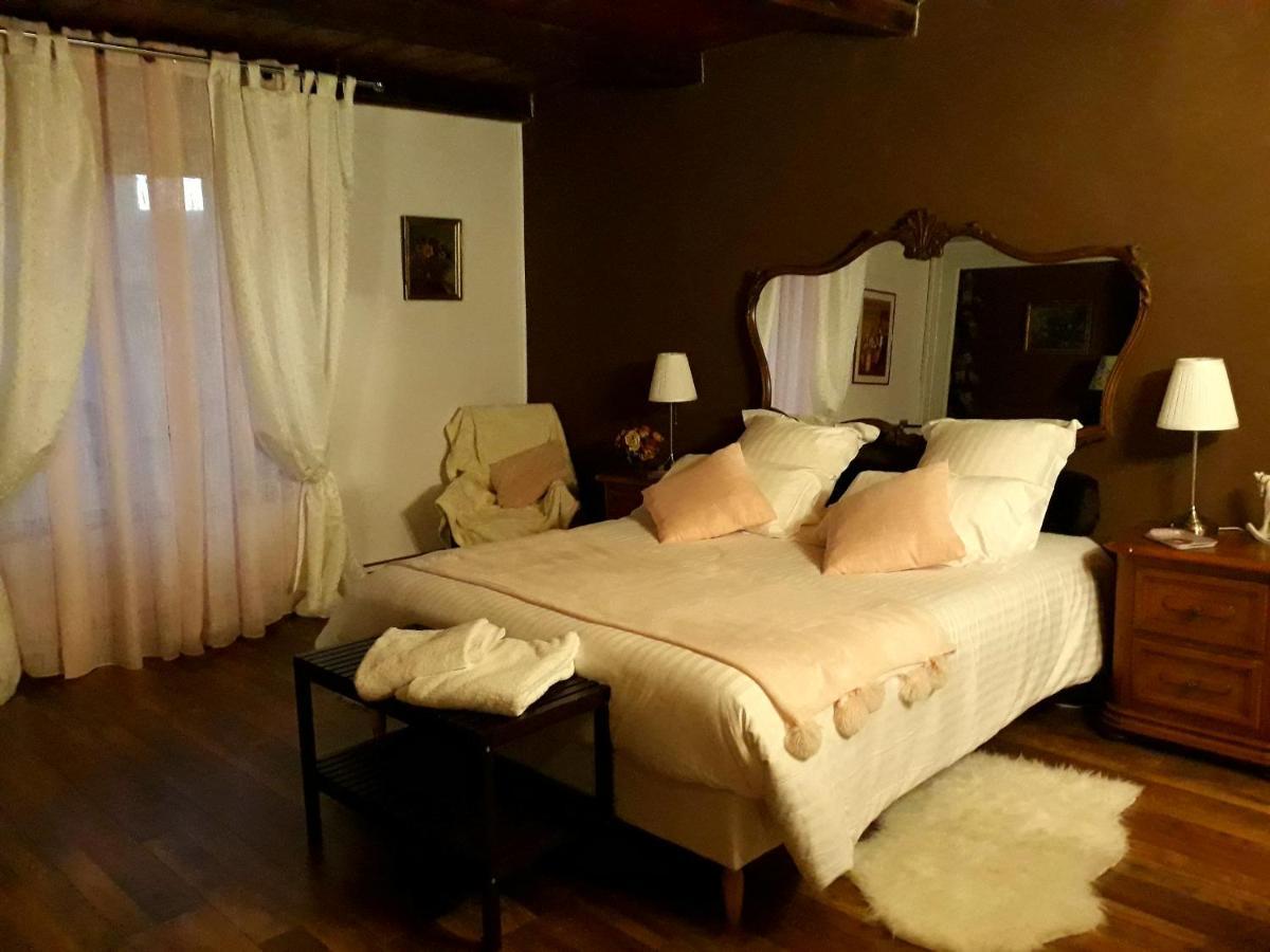 Bed And Breakfast "Le Moulin A Grains" Ménil-la-Horgne Екстериор снимка